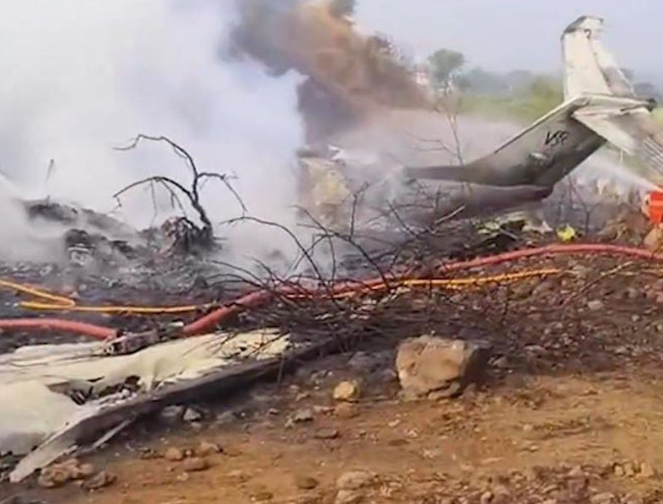 Ajit Pawar Plane Crash: बारामती में क्रैश हुए विमान का बिखरा मलबा और धुआं उठता हुआ