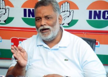 पूर्णिया सांसद Pappu Yadav को पटना पुलिस 6 फरवरी 2026 की रात गिरफ्तार करते हुए, 31 साल पुराने धोखाधड़ी मामले में हाई-वोल्टेज ड्रामा