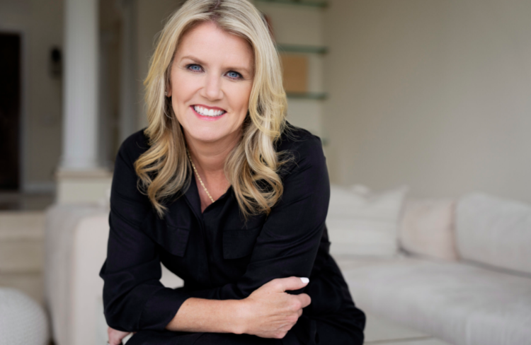 Microsoft HR ओवरहॉल 2026 - एमी कोलमैन चीफ पीपल ऑफिसर का पोर्ट्रेट