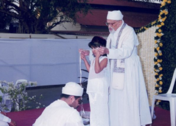 Parsis समुदाय जनसंख्या गिरावट 2026 दादर पारसी कॉलोनी खाली घर Jiyo Parsi स्कीम