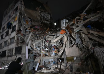 Venezuela Earthquakes 2026 - काराकास शहर में भूकंप से तबाह हुई इमारतें और बचाव कार्य