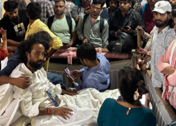 Jharkhand विधानसभा के बाहर प्रदर्शन कर रहे नौकरी आकांक्षी युवा