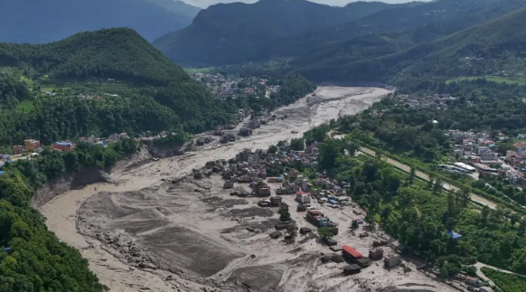 Nepal Flash Flood 2026 भोटेकोशी नदी की विनाशकारी बाढ़ रसुवा जिले में